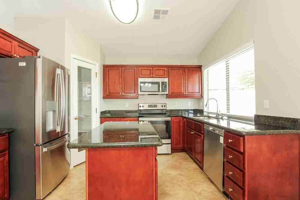 305 N Abalone Dr - Photo 6 of 16