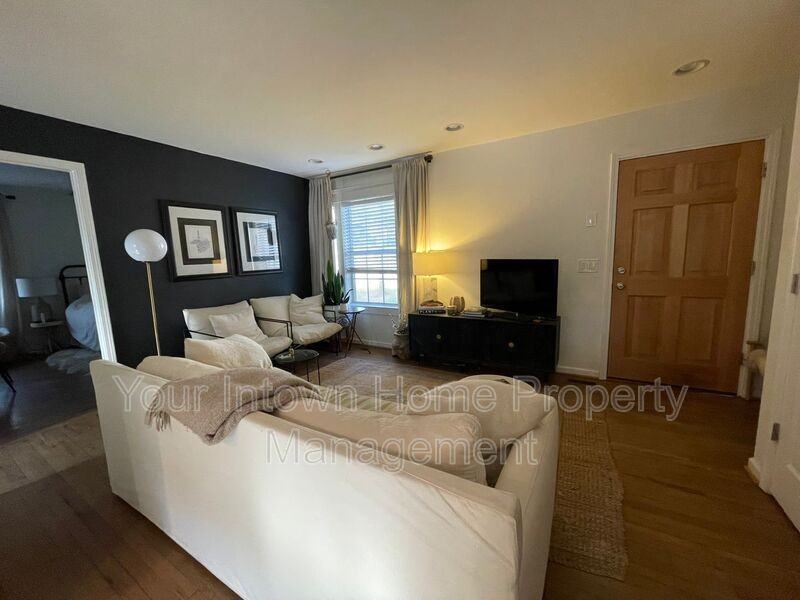 445 Gift Ave Se - Photo 5 of 26