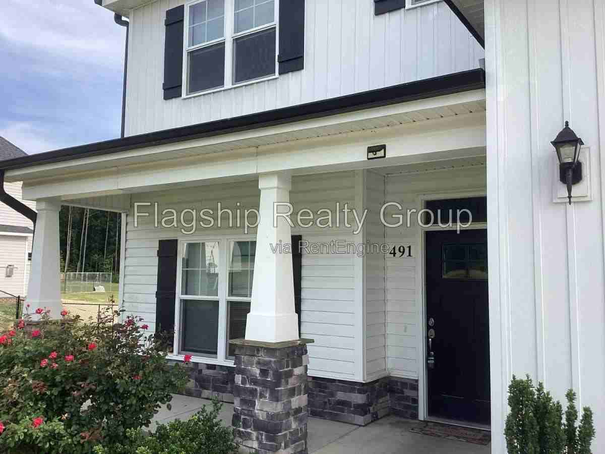 491 Fallingbrook Dr - Photo 2 of 10