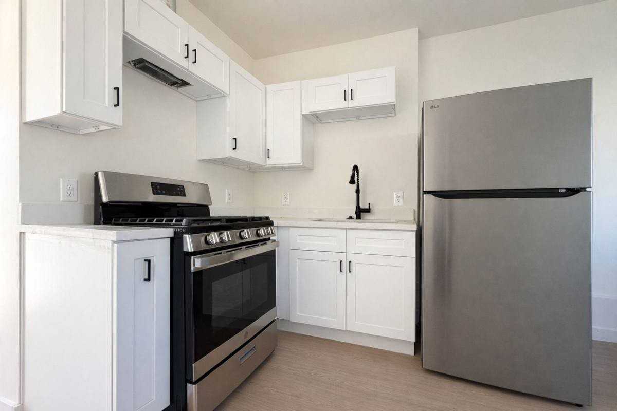 6819 N Figueroa St #25 - Photo 3 of 7