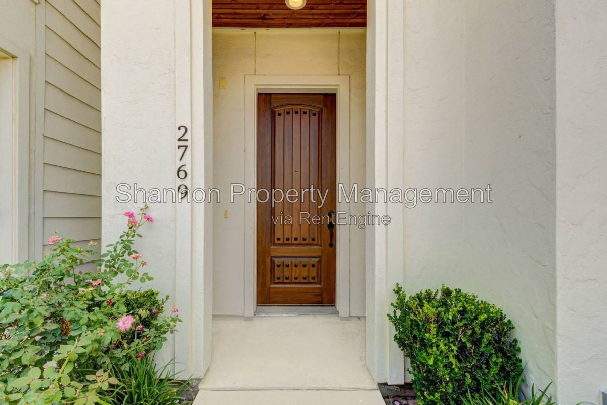 2769 Freund St - Photo 3 of 10
