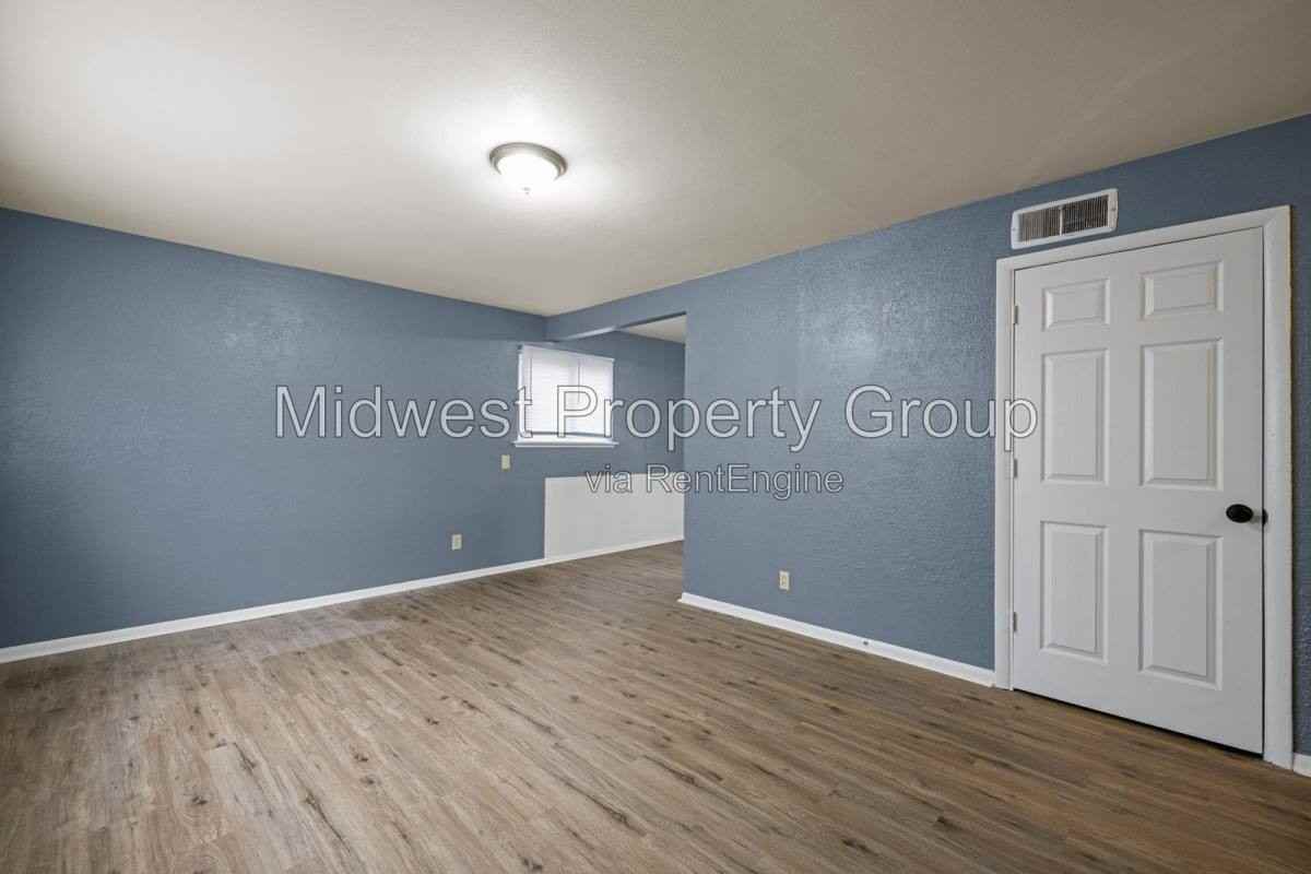 1432 E Pitman Ave - Photo 3 of 10