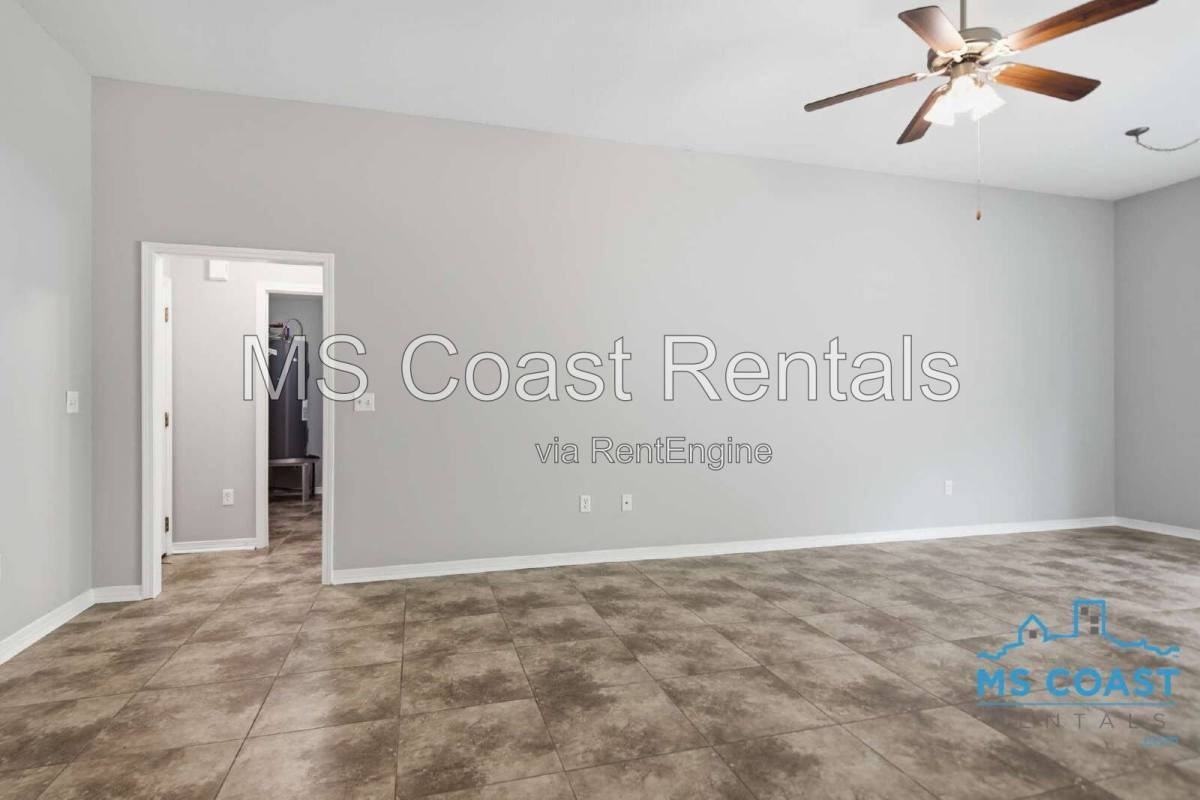 13263 Willow Oak Cir - Photo 3 of 10