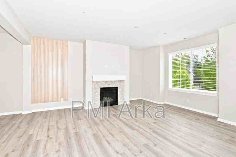 7423 Better Way Se #105 - Photo 4 of 15