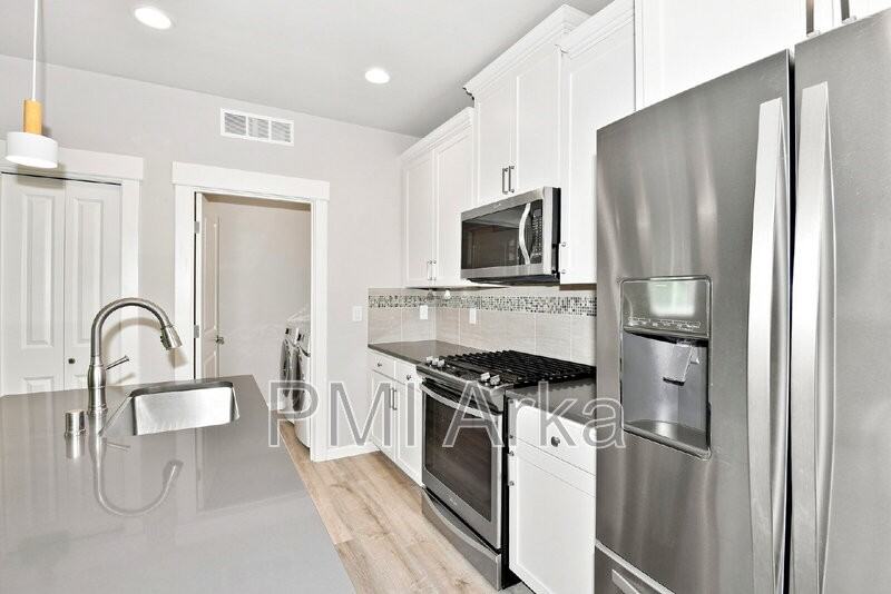 7423 Better Way Se #105 - Photo 7 of 15