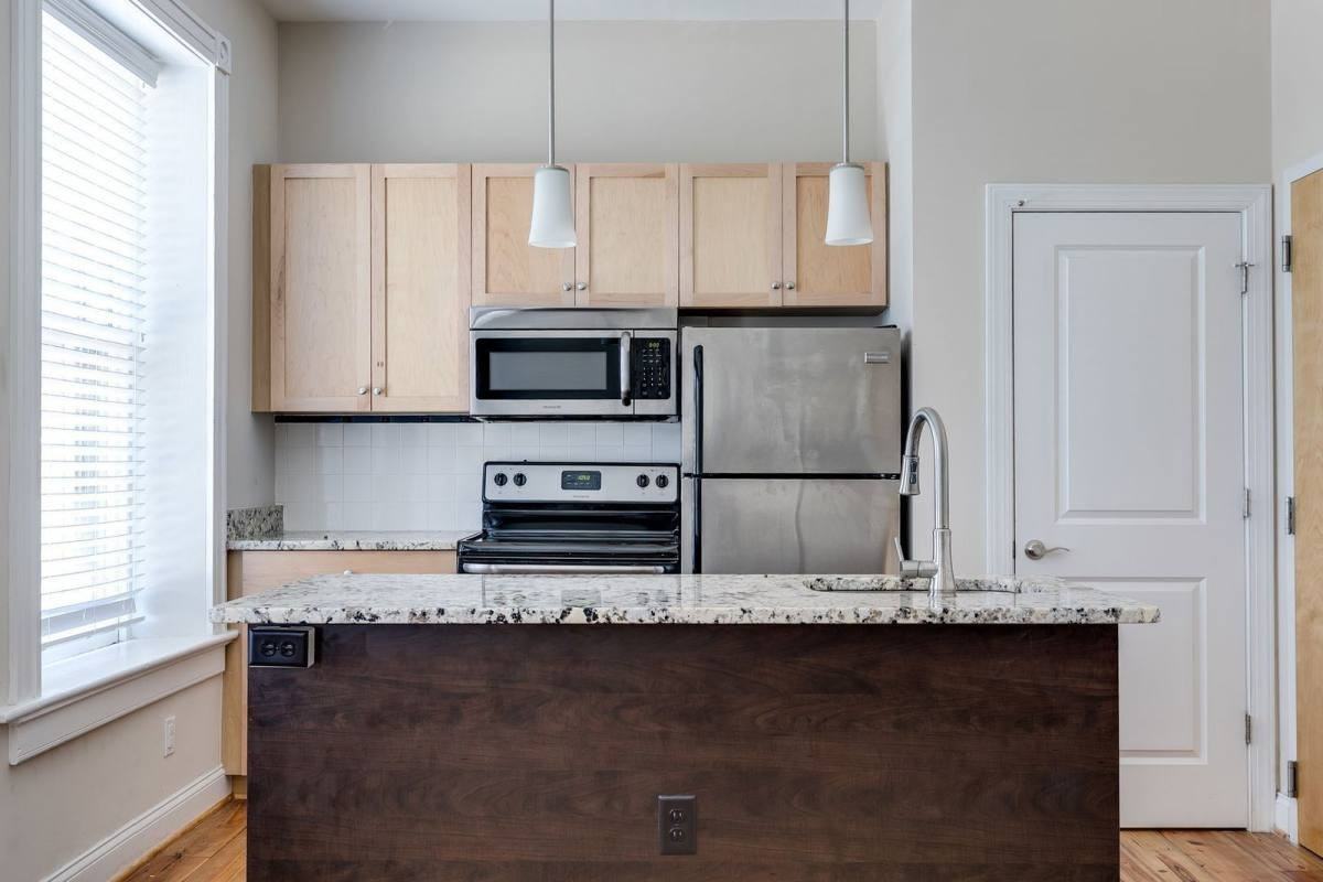 1710 E Franklin St #9 - Photo 2 of 10