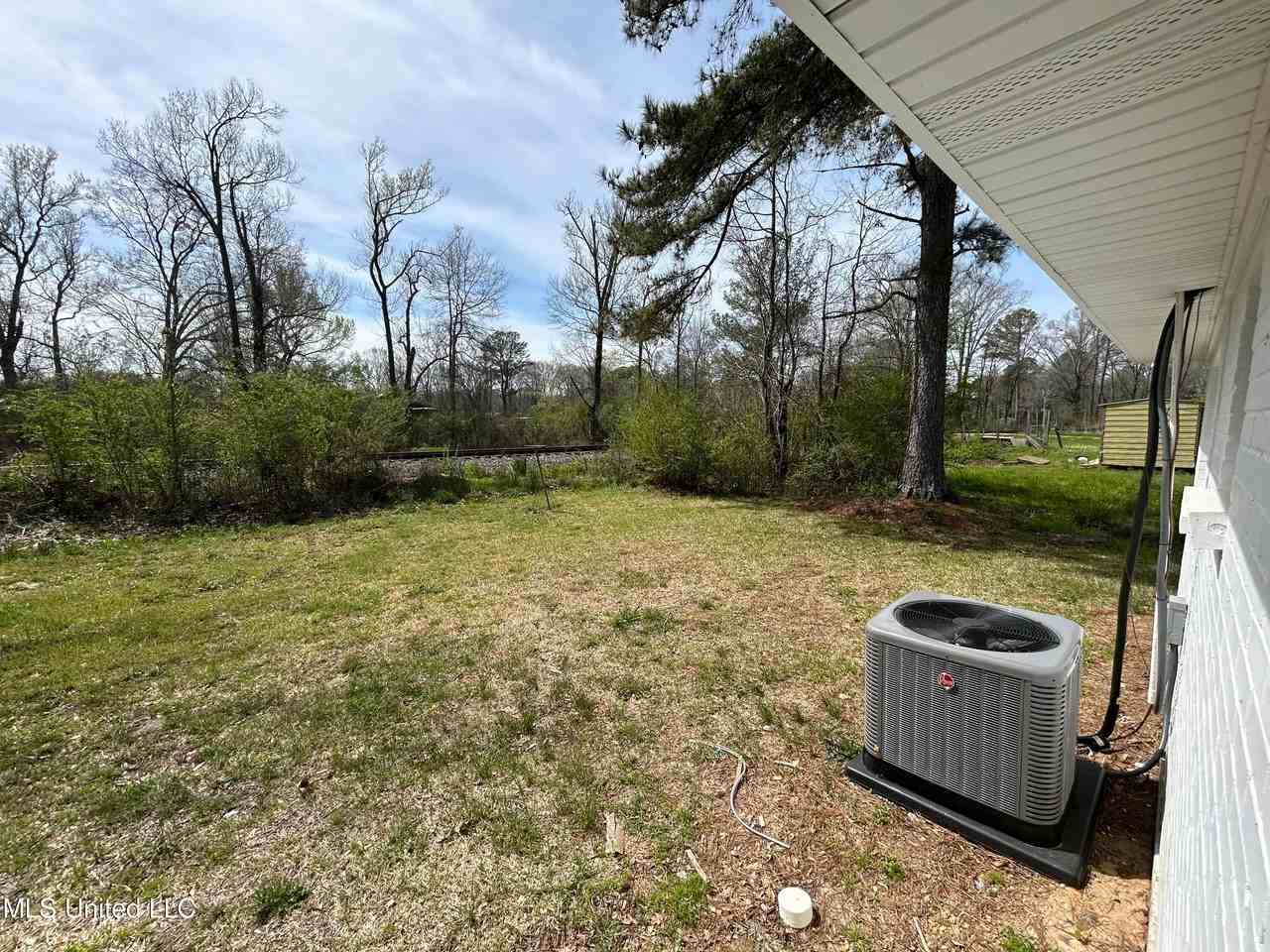 2647 Highway 468 - Photo 7 of 23