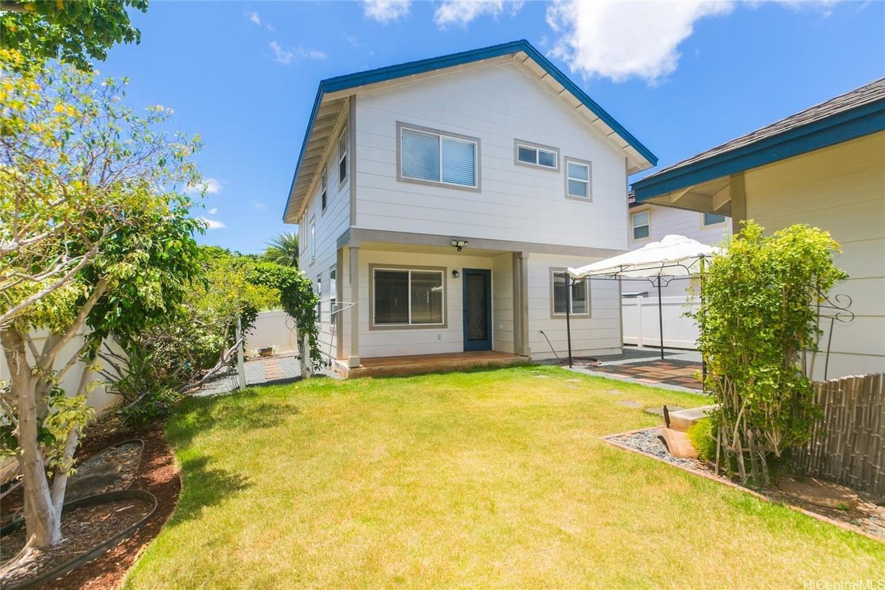 91-1053 Kaikauhaa St - Photo 4 of 17