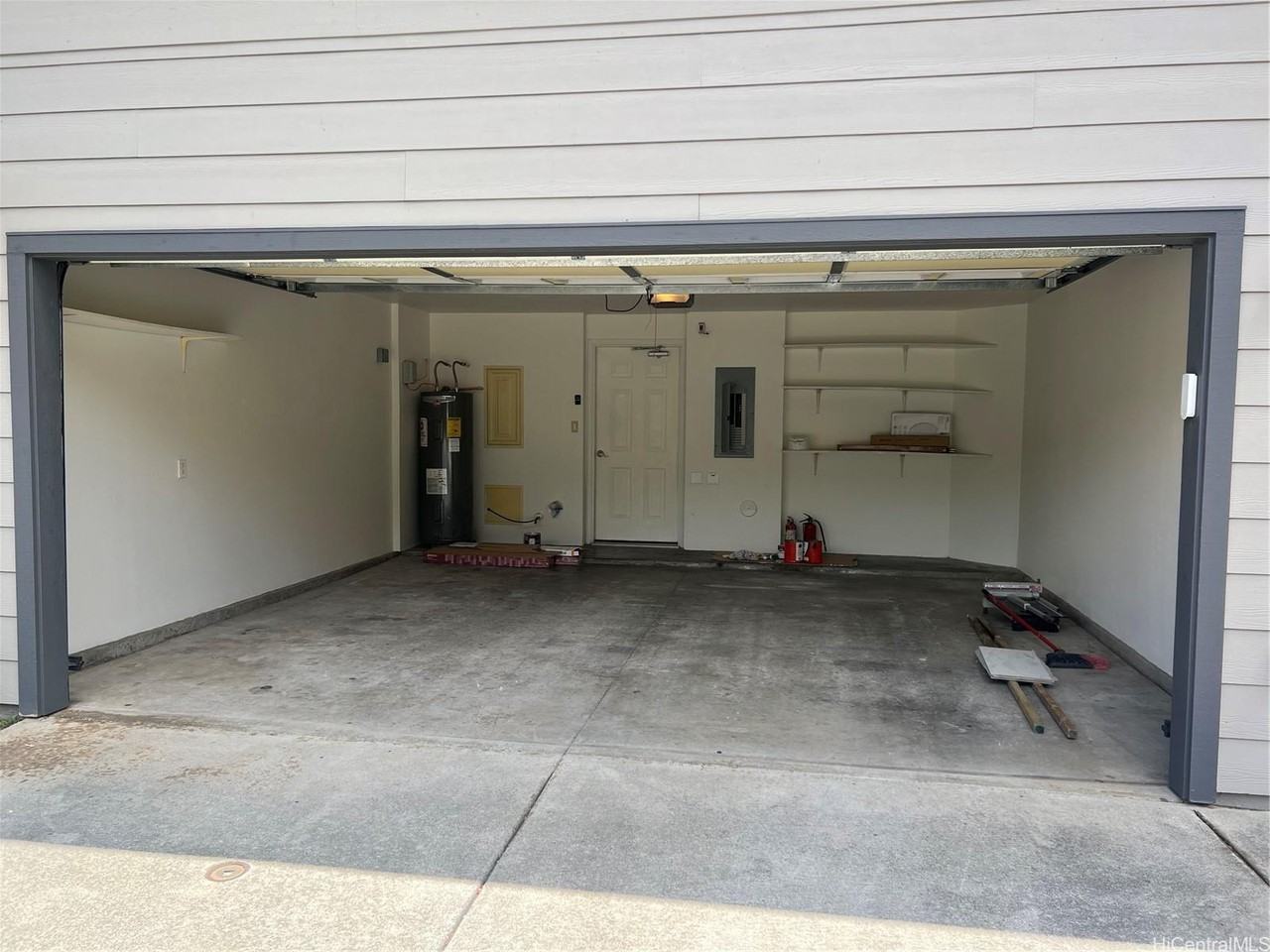 7012 Hawaii Kai Dr #1001 - Photo 3 of 15