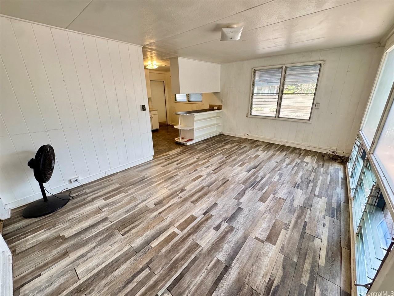 86-313 Puhawai Rd - Photo 3 of 12