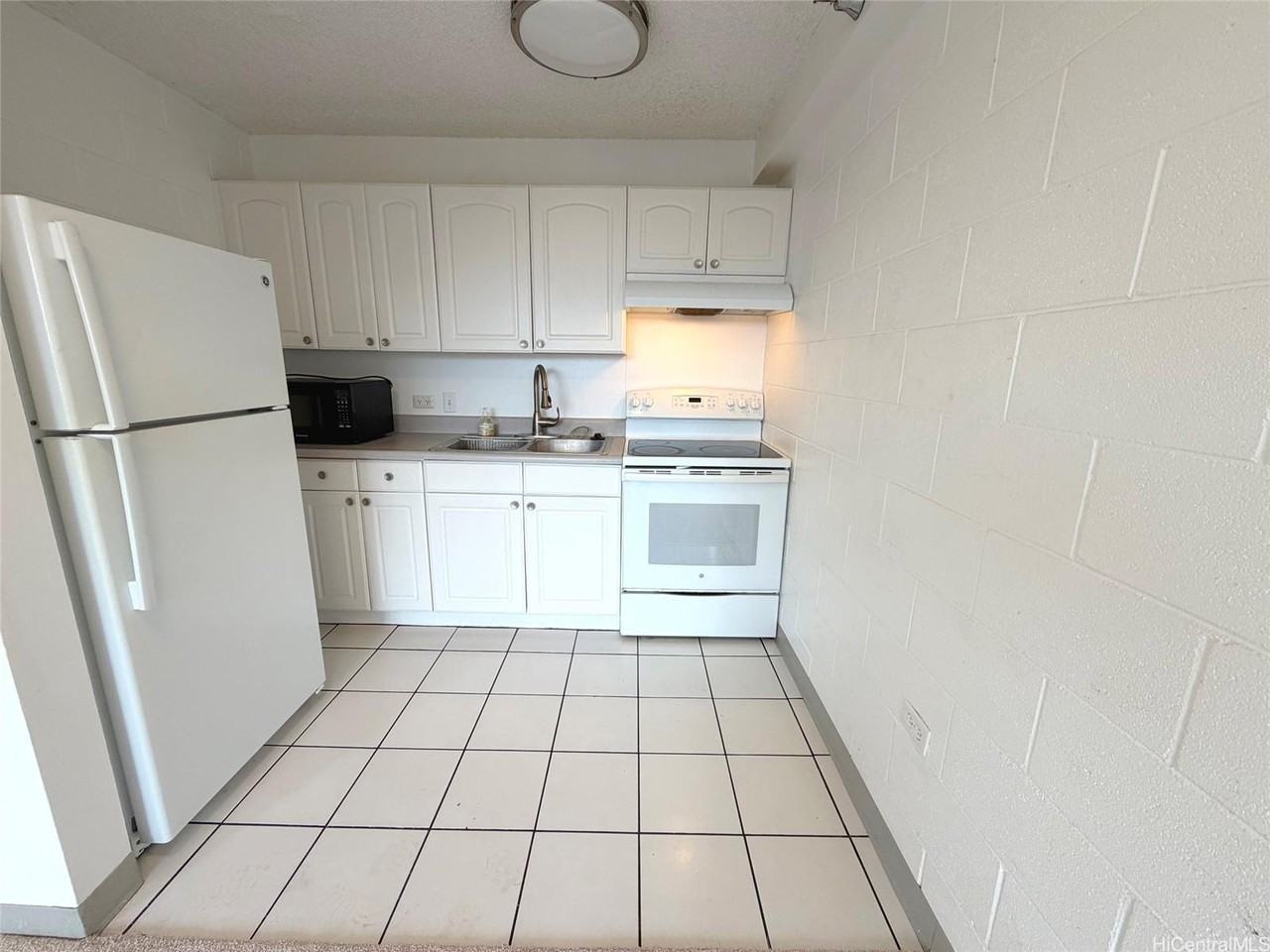 329 California Ave #206 - Photo 5 of 17