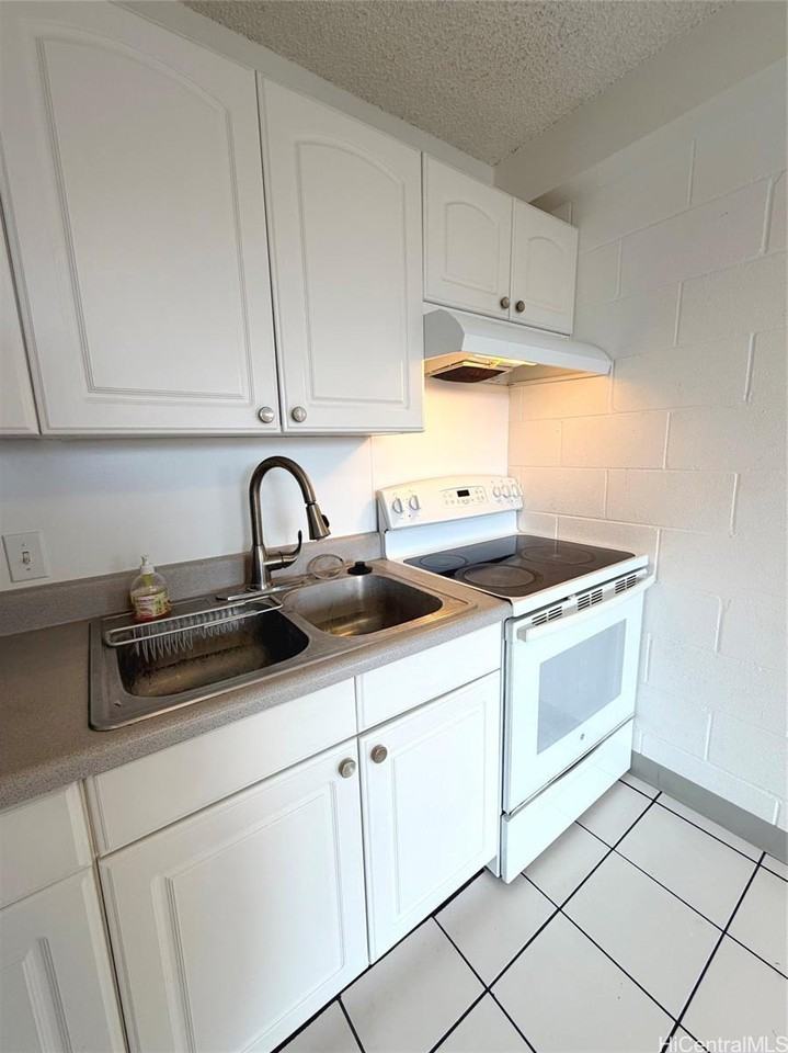 329 California Ave #206 - Photo 7 of 17
