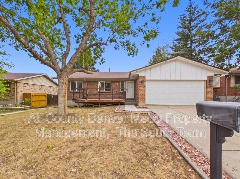 2516 S Pagosa St - Photo 2 of 28