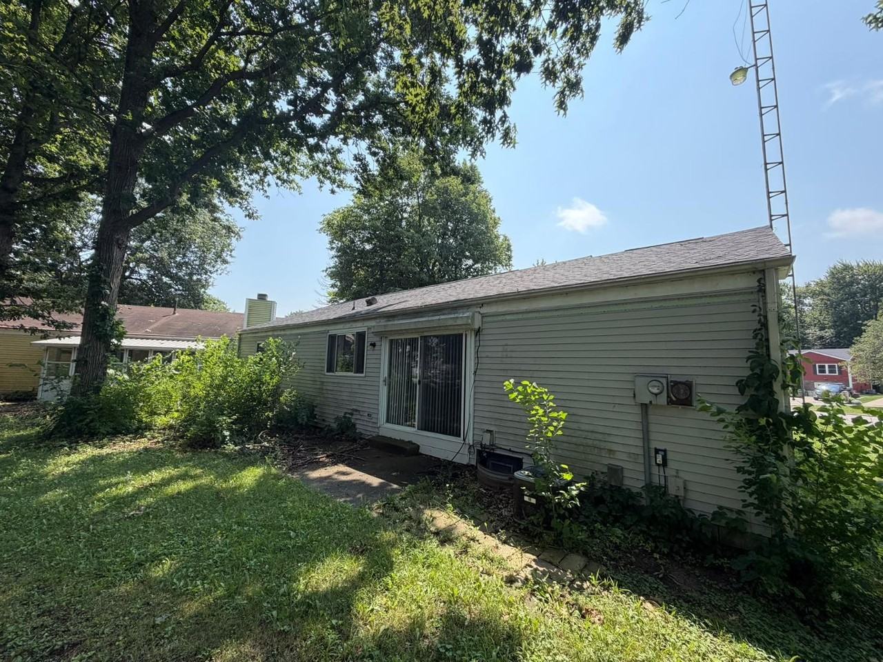 3781 Cherry Hill Ct - Photo 3 of 15