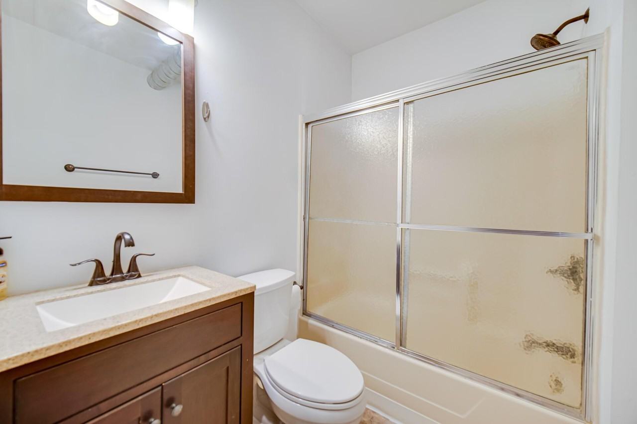 501 Union St #1 - Photo 3 of 15