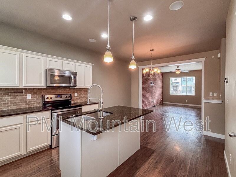 420 N Main St #29 - Photo 6 of 38