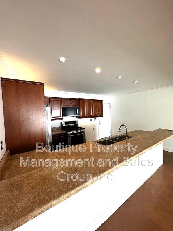 2285 Santa Ana Ave - Photo 4 of 18