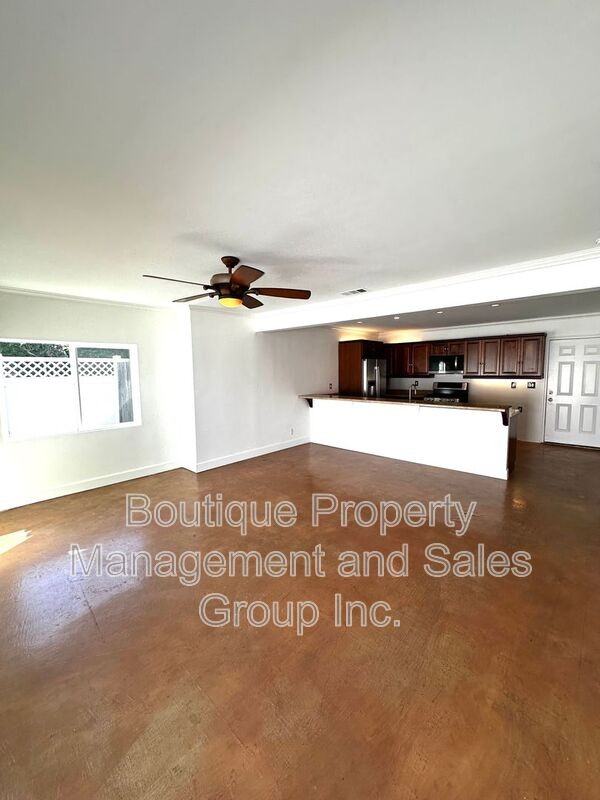 2285 Santa Ana Ave - Photo 5 of 18