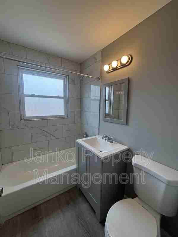 2123 119th St #12 - Photo 6 of 6