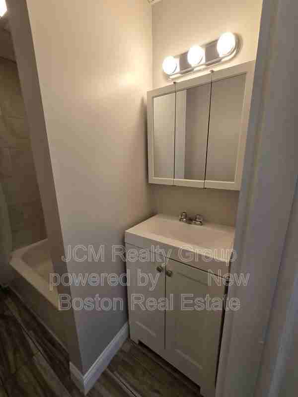 124 Central Ave - Photo 7 of 16