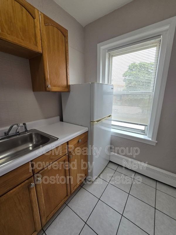 167 N Common St - Photo 3 of 23