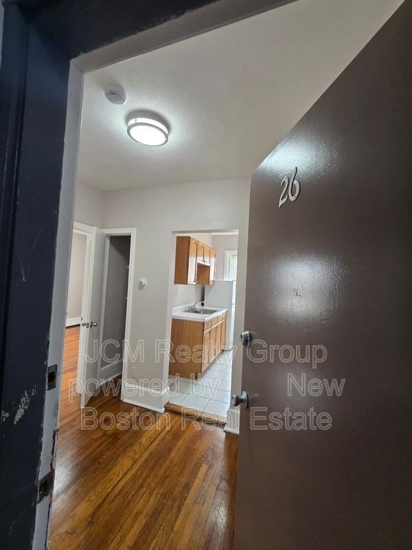 167 N Common St - Photo 4 of 23