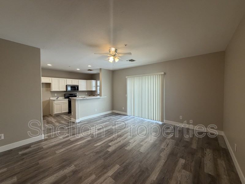 15818 N 25th St #110 - Photo 3 of 19