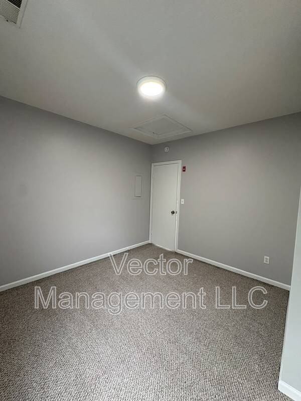 2842 Dixwell Ave - Photo 5 of 8