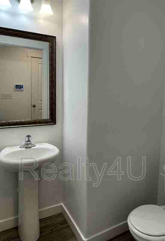 1088 E Waterway Ln - Photo 7 of 17