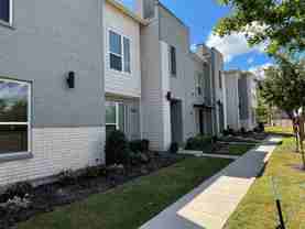 1763 Montgomery Dr - Photo 1 of 1
