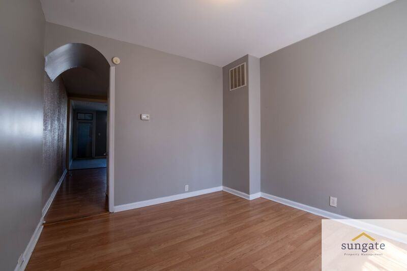 1210 - Photo 2 of 21