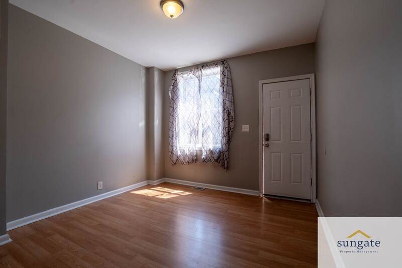 1210 - Photo 3 of 21
