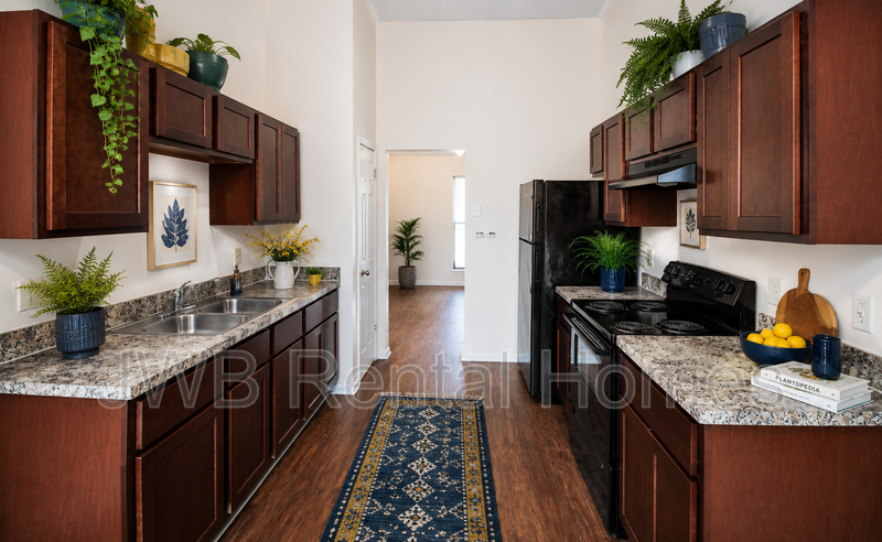 11628 Harts Rd - Photo 3 of 12