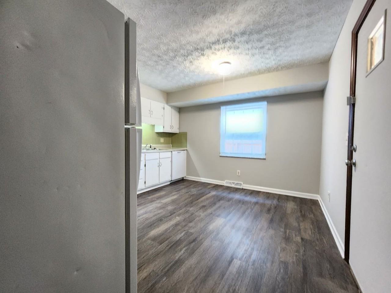 2724 Blendon Woods Blvd - Photo 6 of 25