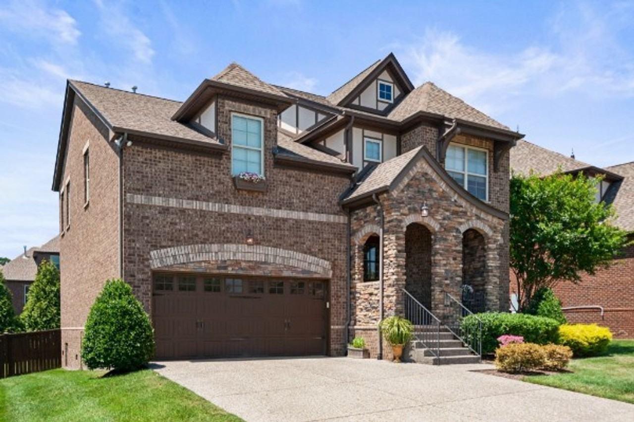 5128 Mountainbrook Cir - Photo 2 of 46