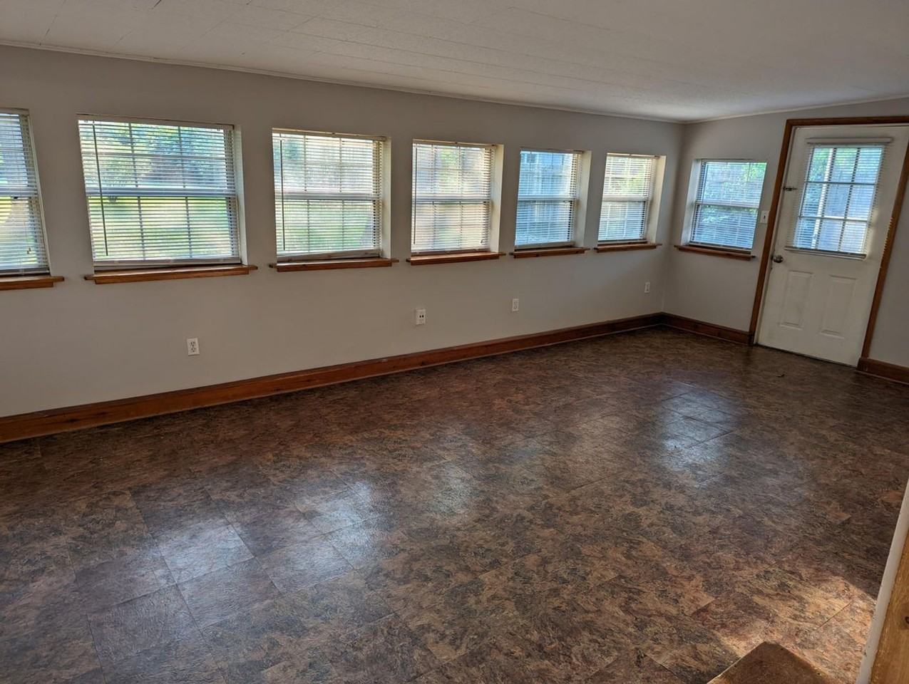 1701 S Madaline Ter - Photo 3 of 5