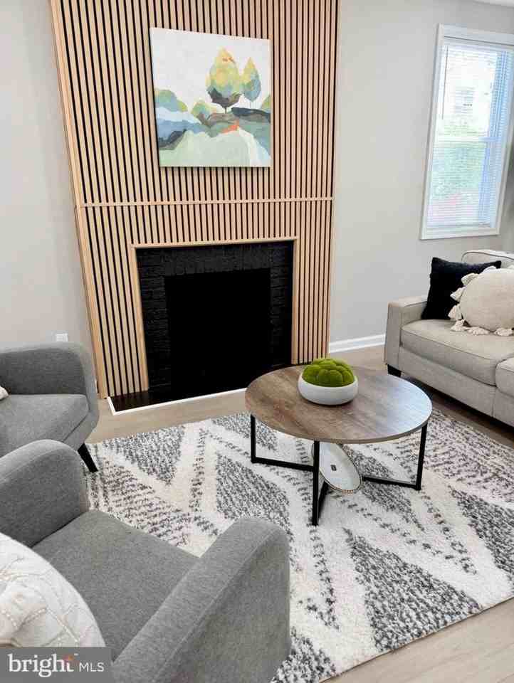 3903 Oakford Ave - Photo 5 of 13