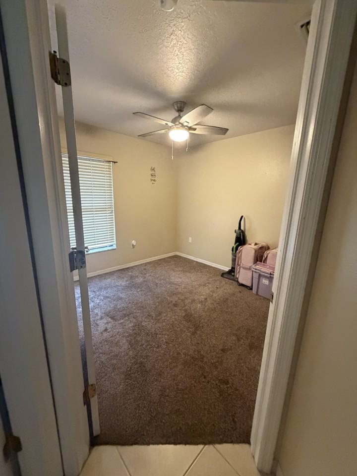 2815 Landover Blvd - Photo 6 of 8