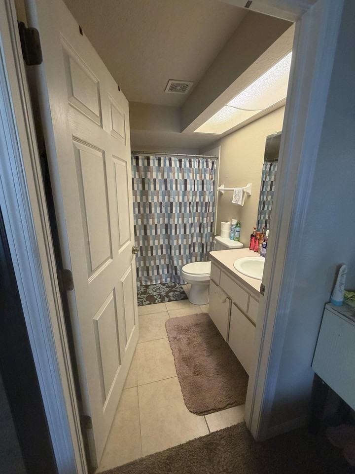 2815 Landover Blvd - Photo 7 of 8