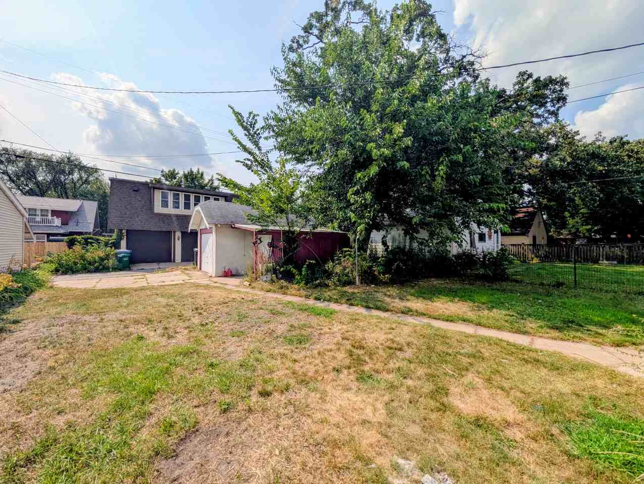 5050 30th Ave S - Photo 3 of 13