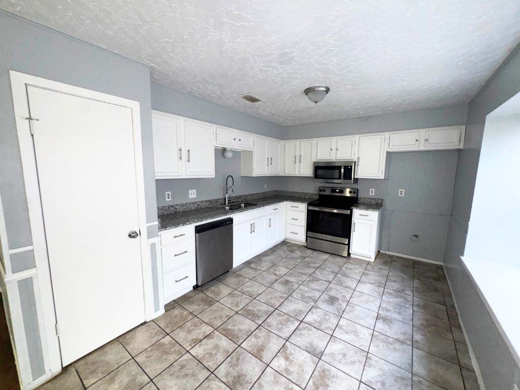 4806 Ripple Creek Dr - Photo 6 of 18
