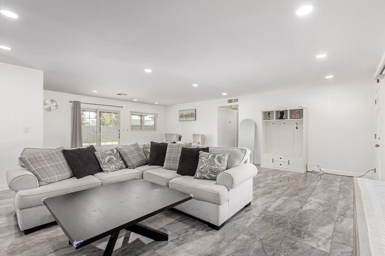 1853 W Plata Ave - Photo 5 of 24