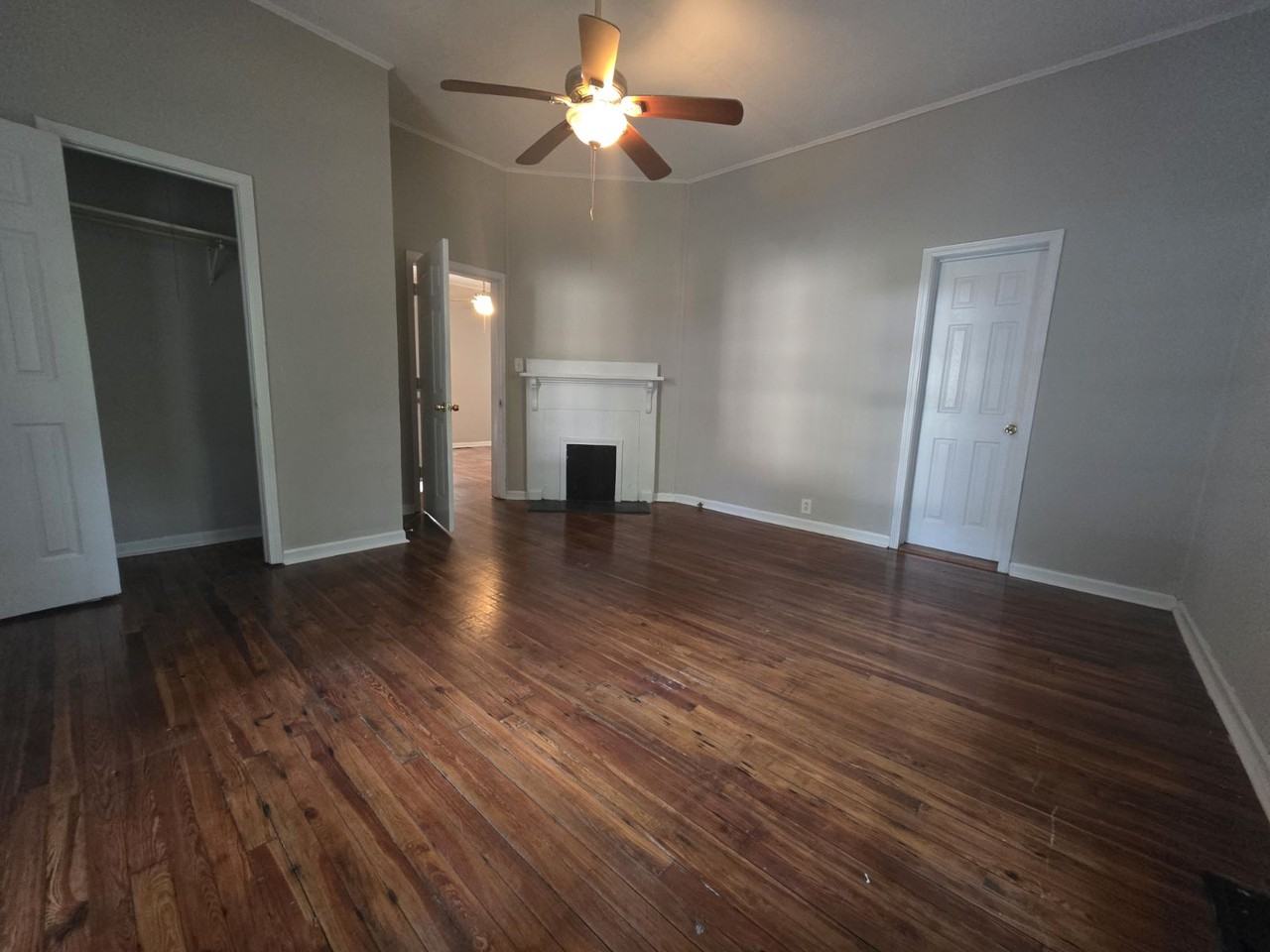 127 Pike St - Photo 6 of 16