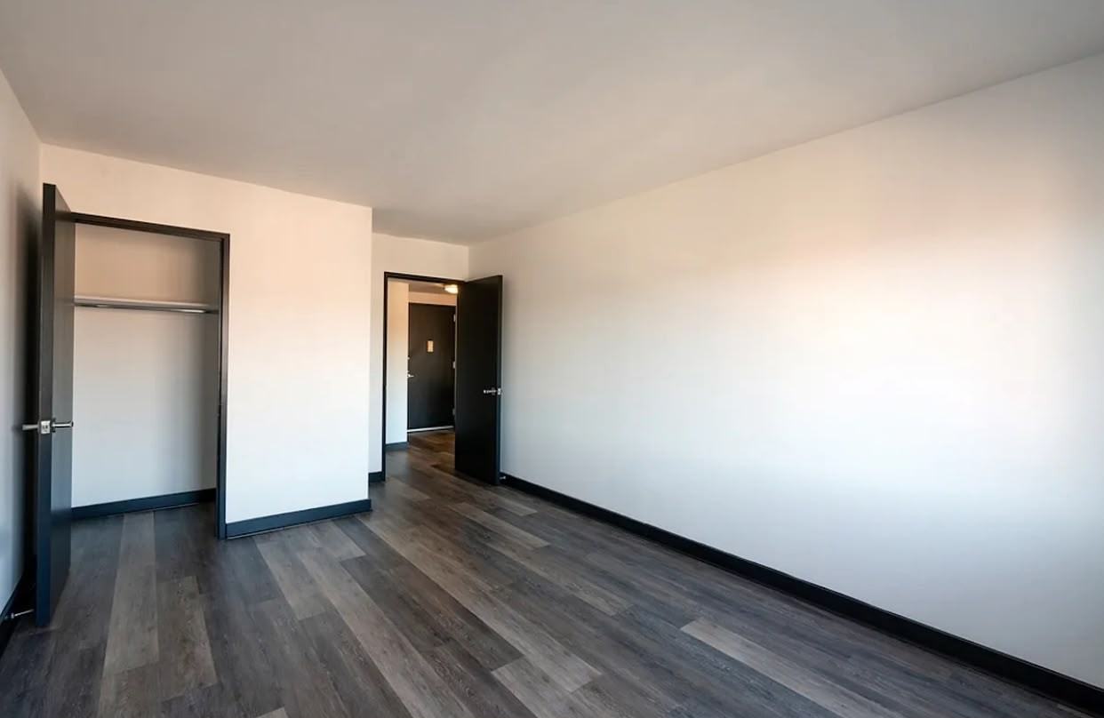 15330 89th Ave - Photo 2 of 4