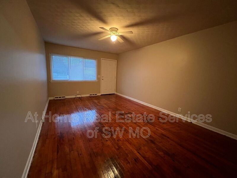 116 E Anderson St - Photo 3 of 8