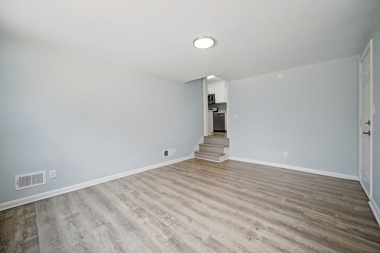 718 Euwanee Pl - Photo 7 of 31