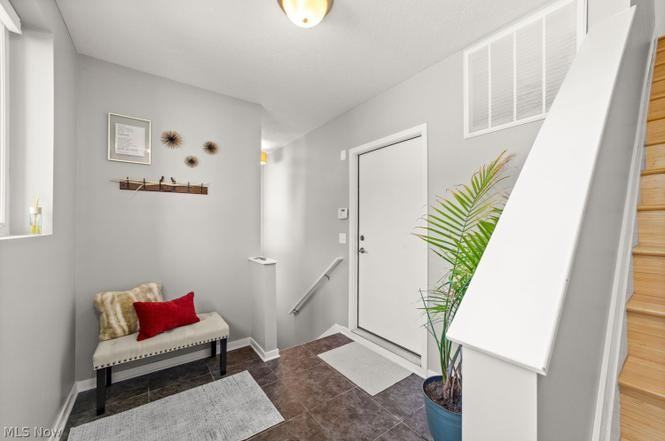 1313 W 54th St - Photo 3 of 32