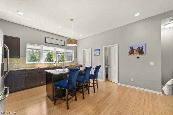 1313 W 54th St - Photo 6 of 32