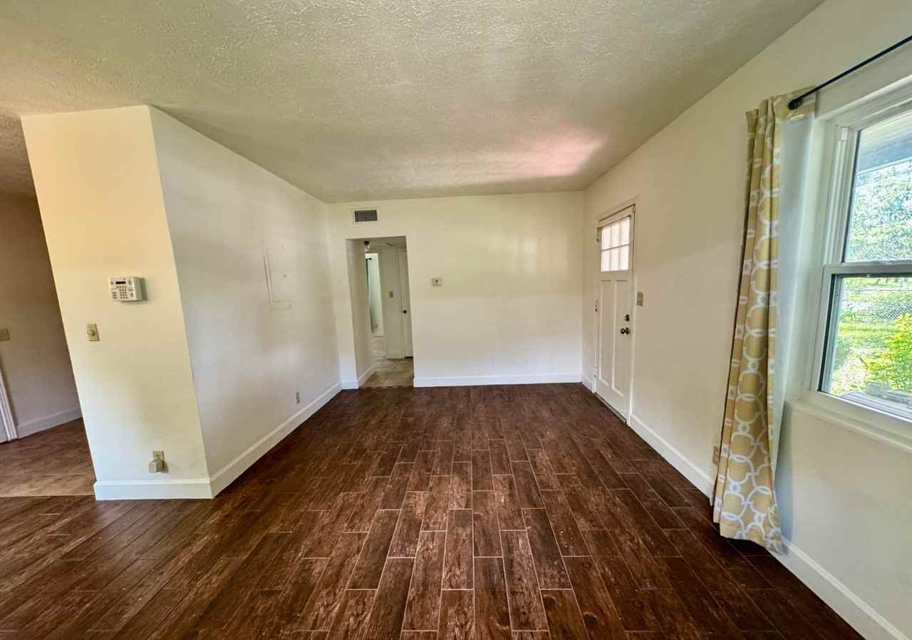 3207 Dellwood Ave - Photo 5 of 21