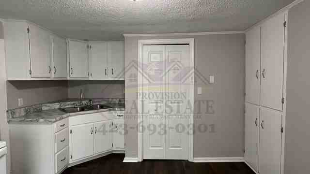725 Highland Ave Nw - Photo 5 of 12